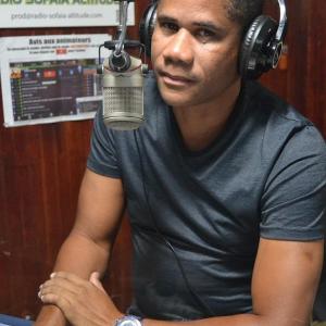 Bruno un animateur de l'émission génération hit tous les mercredi de 20h à 21h.